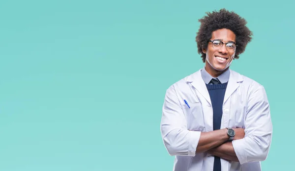 Afro Americký Lékař Vědec Muž Nad Izolované Pozadí Šťastný Obličej — Stock fotografie