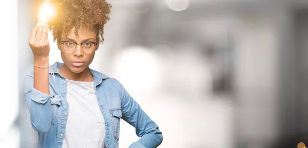 Gyönyörű Fiatal Afrikai Amerikai Szemüveg Alatt Elszigetelt Háttér Ezzel Olasz — Stock Fotó