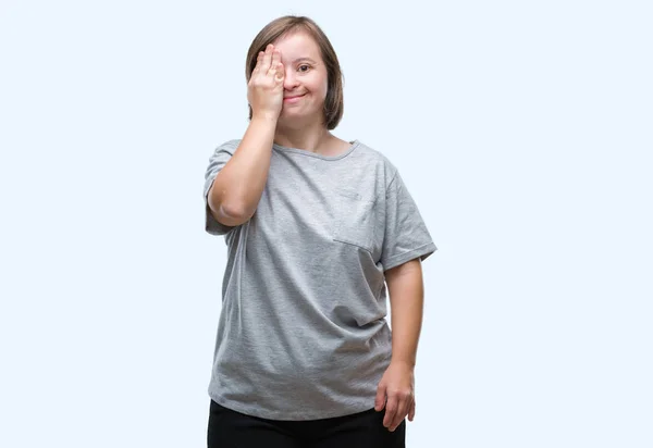 Młoda Kobieta Dorosłych Zespołem Downa Białym Tle Obejmujące Jedno Oko — Zdjęcie stockowe
