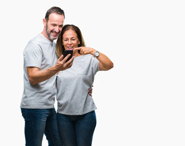 Middle Age Hispanic Couple Texting Message Smartphone Ver Isolated Background — Stock Photo, Image