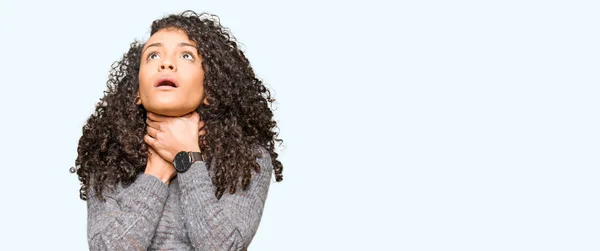 Young Beautiful Woman Curly Hair Wearing Grey Sweater Shouting Suffocate — Stock Photo, Image