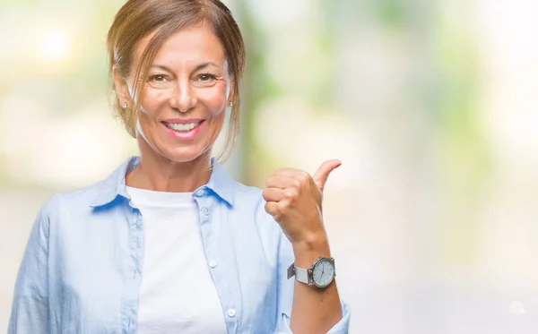 Średnim Wieku Starszy Hiszpanin Kobieta Białym Tle Robi Szczęśliwy Kciuk — Zdjęcie stockowe