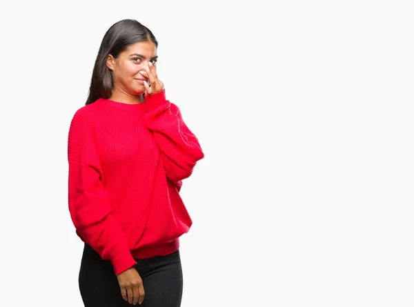 Jovem Mulher Árabe Bonita Vestindo Camisola Inverno Sobre Fundo Isolado — Fotografia de Stock