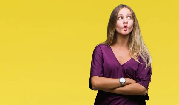 Giovane Bella Donna Bionda Elegante Sfondo Isolato Rendendo Faccia Pesce — Foto Stock