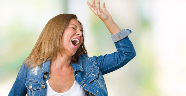 Bella Donna Mezza Età Che Indossa Giacca Jeans Casual Sfondo — Foto Stock