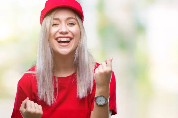 Unga Blonda Kvinnan Klädd Röd Hatt Över Isolerade Bakgrund Mycket — Stockfoto