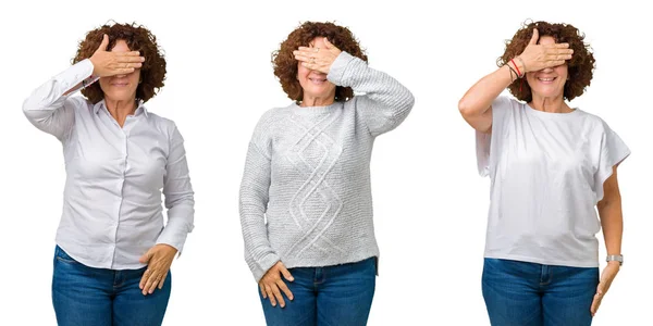 微笑し 笑う顔を驚きの目を覆って上の手で隔離された白地に白い シャツを着て中年シニア ビジネス女性のコラージュ 視覚障害者の概念 — ストック写真