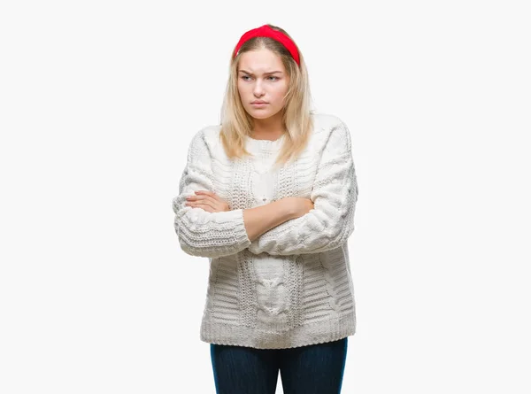 Giovane Donna Caucasica Indossa Maglione Invernale Sfondo Isolato Scettico Nervoso — Foto Stock