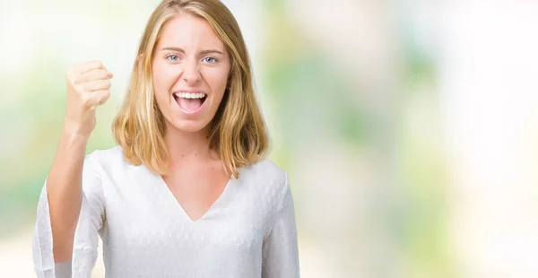 Beautiful Young Elegant Woman Isolated Background Angry Mad Raising Fist — Stock Photo, Image