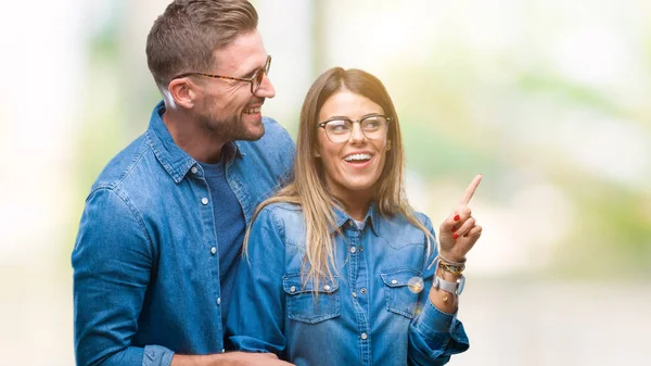 Ungt Par Kärlek Bär Glasögon Över Isolerade Bakgrund Med Ett — Stockfoto