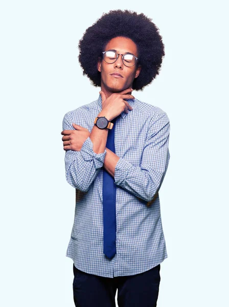 Jovem Homem Negócios Afro Americano Com Cabelo Afro Usando Óculos — Fotografia de Stock