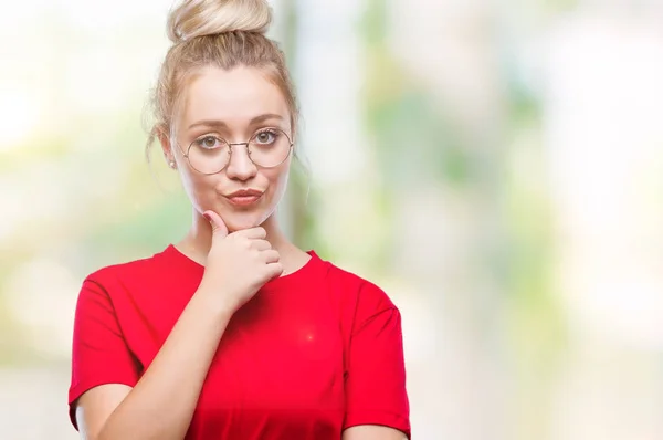 Jeune Femme Blonde Portant Des Lunettes Sur Fond Isolé Regardant — Photo