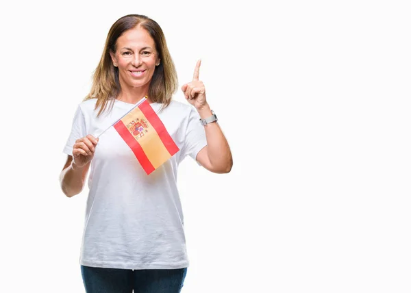 Hispanische Frau Mittleren Alters Die Eine Spanische Fahne Über Isoliertem — Stockfoto