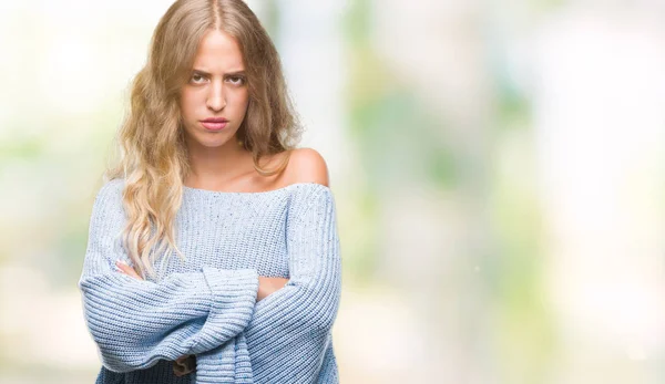 Linda Jovem Loira Vestindo Camisola Inverno Sobre Fundo Isolado Cético — Fotografia de Stock