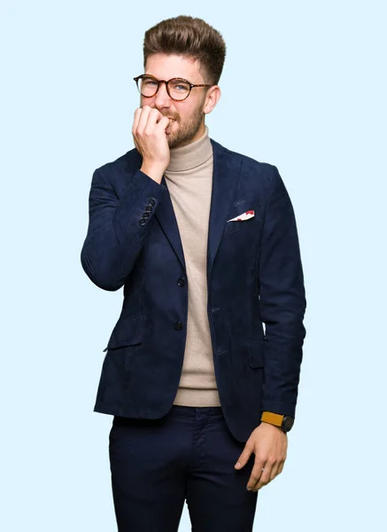 Jeune Homme Affaires Beau Portant Des Lunettes Air Stressé Nerveux — Photo