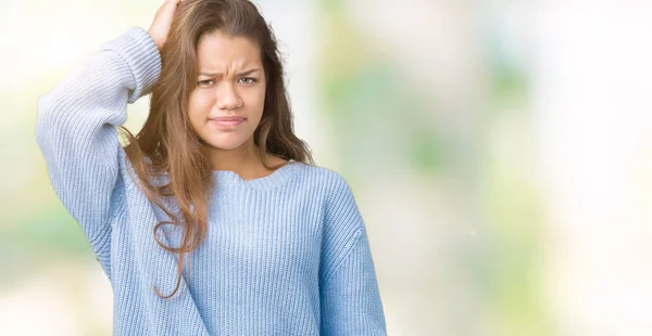 Mujer Morena Hermosa Joven Con Suéter Azul Invierno Sobre Fondo —  Fotos de Stock