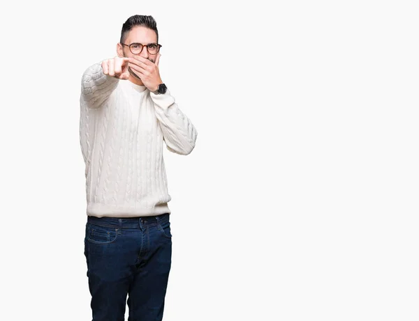 Genç Yakışıklı Adam Gözlük Izole Üzerinde Gülme Sizin Parmak Kamerasıyla — Stok fotoğraf