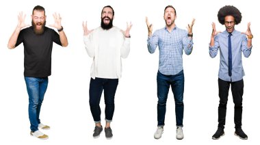 Kolaj bir grup genç adam kızgın ve silah ile başarı için deli kutluyor beyaz izole arka plan üzerinde kaldırdı ve heyecanlı çığlık gözler kapalı. Kazanan kavramı