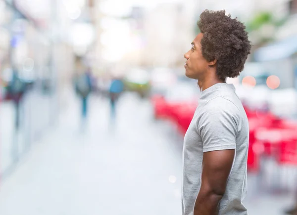 Homem Afro Americano Sobre Fundo Isolado Olhando Para Lado Relaxar — Fotografia de Stock