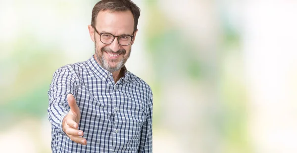 Guapo Mediana Edad Elegante Hombre Negocios Senior Con Gafas Sobre —  Fotos de Stock