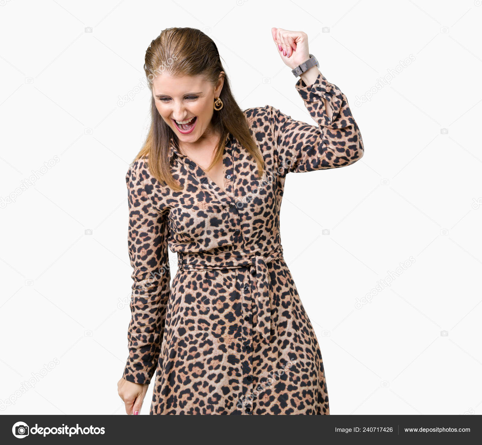 Красивая Зрелая Женщина Среднего Возраста Одетая Леопардовое.