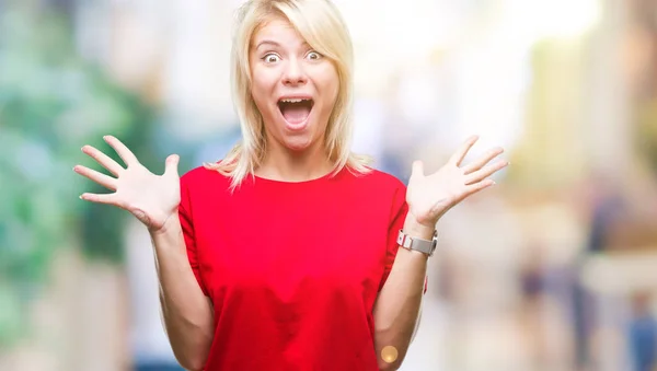 Junge Schöne Blonde Frau Rotem Shirt Über Isoliertem Hintergrund Feiert — Stockfoto