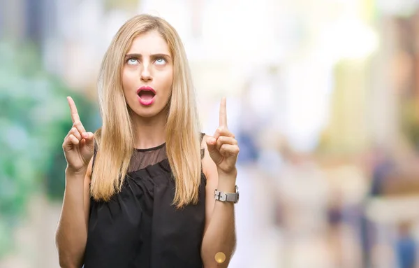 Young Beautiful Blonde Blue Eyes Woman Isolated Background Amazed Surprised — Stock Photo, Image