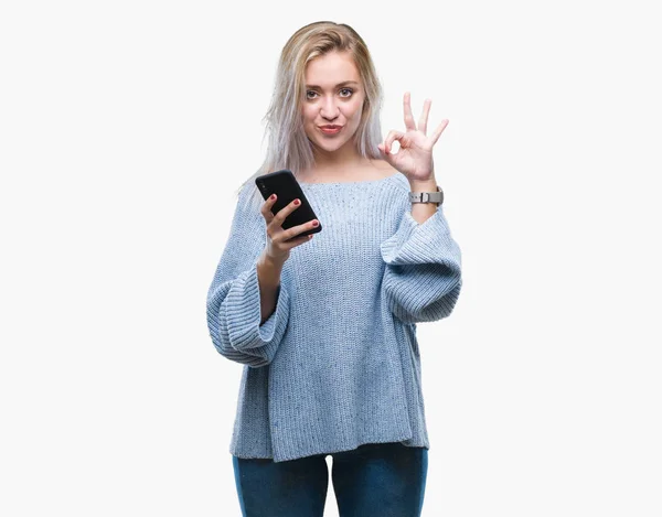 Junge Blonde Frau Senden Von Sms Mit Smartphone Über Isolierten — Stockfoto