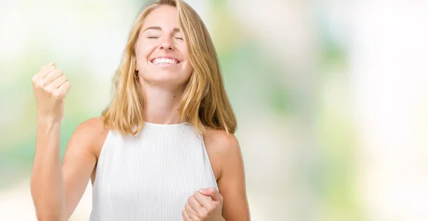 Mooie Elegante Jongedame Geïsoleerde Achtergrond Erg Blij Opgewonden Doet Winnaar — Stockfoto