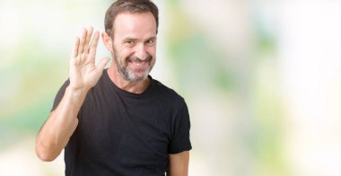 Yakışıklı orta yaş ağarmış komuta sizde izole arka plan Waiving mutlu selam söyleyerek üzerinde ve gülümseyen, dostça karşılama jest