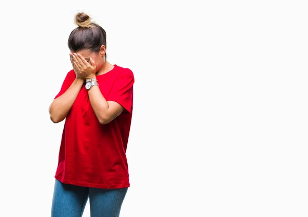 Jeune Belle Femme Sur Fond Isolé Avec Expression Triste Couvrant — Photo