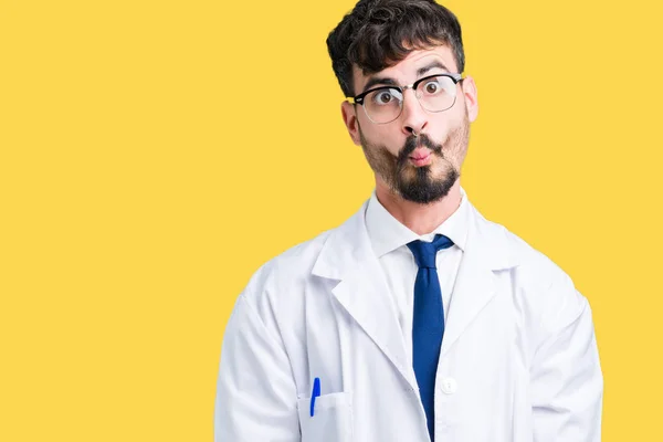 Young Professional Scientist Man Wearing White Coat Isolated Background Making — Stock Photo, Image