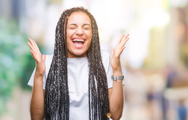 Joven Chica Afroamericana Trenzada Pelo Sobre Fondo Aislado Celebrando Loco — Foto de Stock