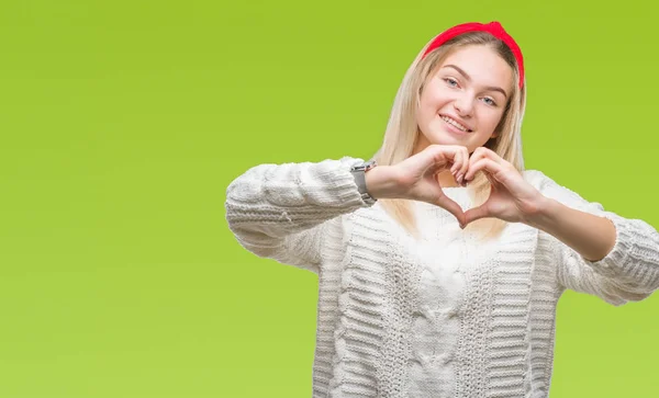 Jonge Kaukasische Vrouw Winter Trui Dragen Geïsoleerde Achtergrond Glimlachend Liefde — Stockfoto