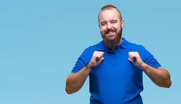 Jonge Kaukasische Hipster Man Blauw Shirt Dragen Geïsoleerde Achtergrond Zoek — Stockfoto