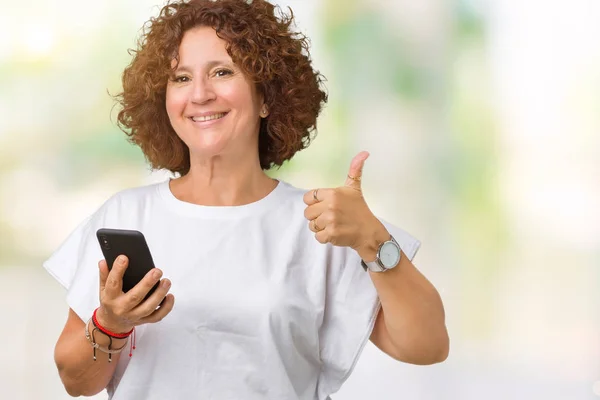 Mujer Mayor Mediana Edad Utilizando Mensajes Texto Con Teléfono Inteligente —  Fotos de Stock