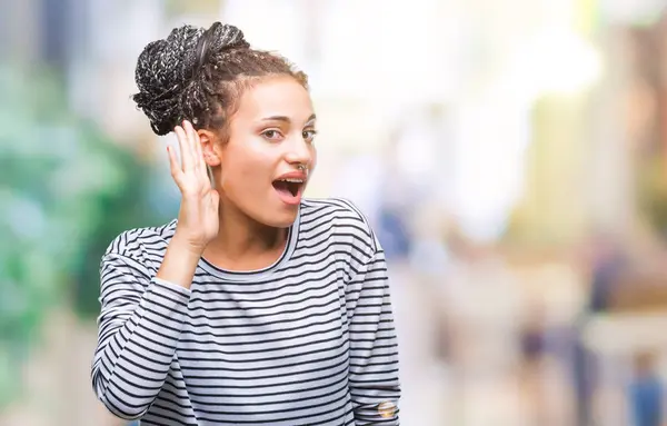 Jovem Trançado Cabelo Afro Americano Menina Vestindo Suéter Sobre Fundo — Fotografia de Stock