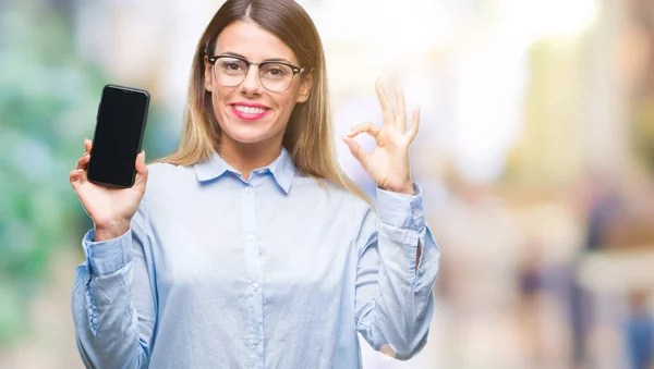 Joven Hermosa Mujer Negocios Que Muestra Pantalla Blanco Del Teléfono —  Fotos de Stock