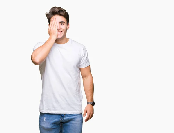 Ung Vacker Man Klädd Vit Shirt Över Isolerade Bakgrund Som — Stockfoto