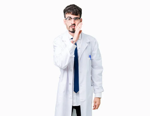 Giovane Scienziato Professionista Uomo Indossa Camice Bianco Sfondo Isolato Mano — Foto Stock