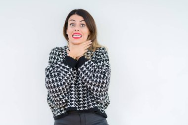 Genç kadın giyiyor rahat kazak üzerinde arka plan bağırarak izole ve çünkü boğmak acı kendi ellerimle öldürürüm. Sağlık sorunu. Yaralarından ve intihar kavramı.