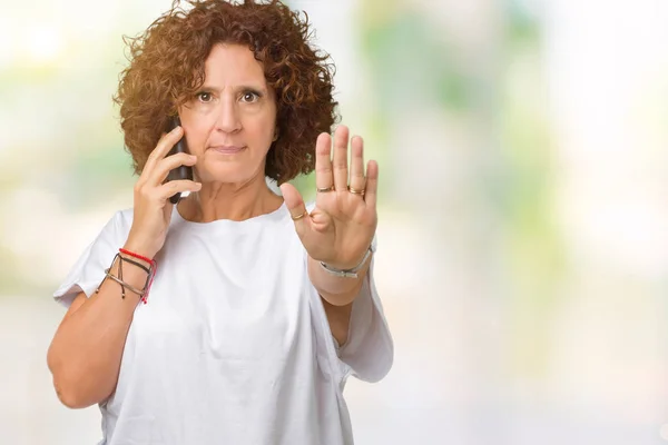 Middle Ager Senior Woman Talking Smartphone Isolated Background Open Hand — Stock Photo, Image