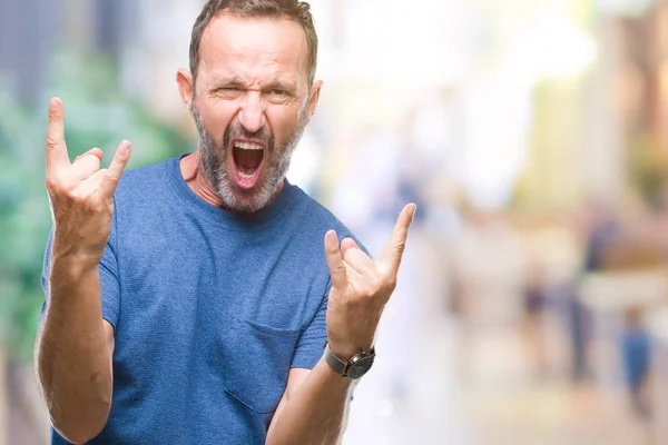Mezzo Età Hoary Senior Uomo Sfondo Isolato Gridando Con Espressione — Foto Stock