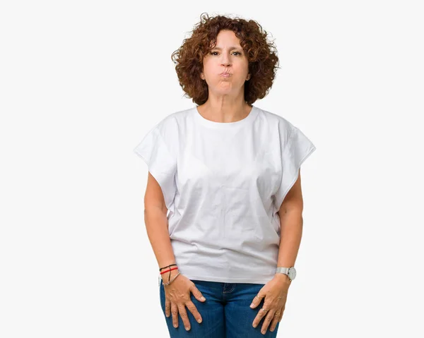 Mooie Midden Ager Senior Vrouw Dragen Witte Shirt Geïsoleerde Achtergrond — Stockfoto