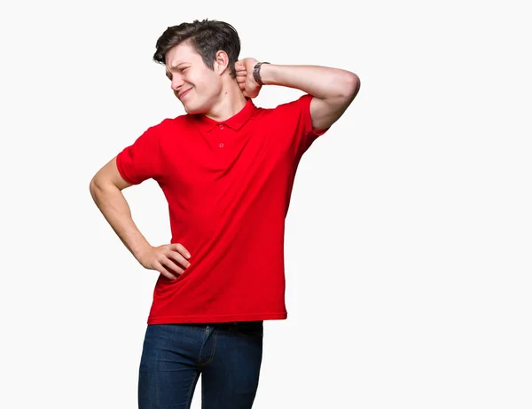 Jovem Bonito Homem Vestindo Vermelho Shirt Sobre Isolado Fundo Sofrendo — Fotografia de Stock