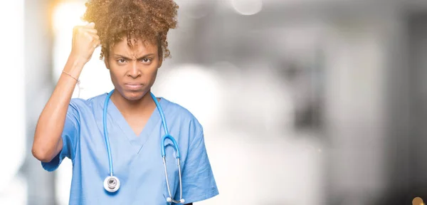 Junge Afrikanisch Amerikanische Ärztin Mit Isoliertem Hintergrund Wütend Und Wütend — Stockfoto