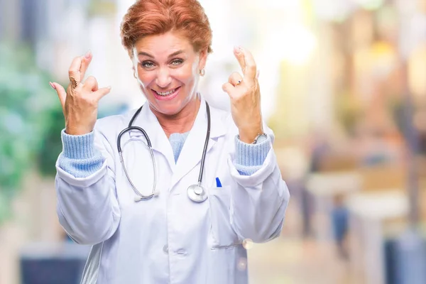 Senior Caucasian Doctor Woman Wearing Medical Uniform Isolated Background Smiling — Stock Photo, Image