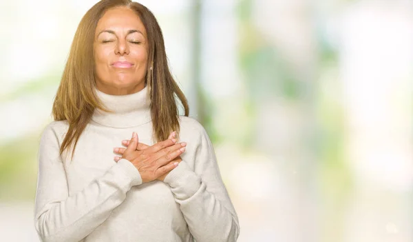 Mooie Middenleeftijd Volwassen Vrouw Winter Trui Dragen Geïsoleerde Achtergrond Glimlachend — Stockfoto