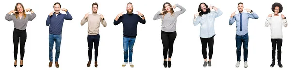 Collage Personas Sobre Fondo Blanco Aislado Sonriendo Confiado Mostrando Señalando — Foto de Stock
