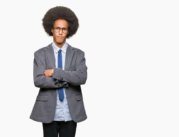 Mladí Africké Americké Obchodní Muž Afro Vlasy Nosí Brýle Skeptik — Stock fotografie